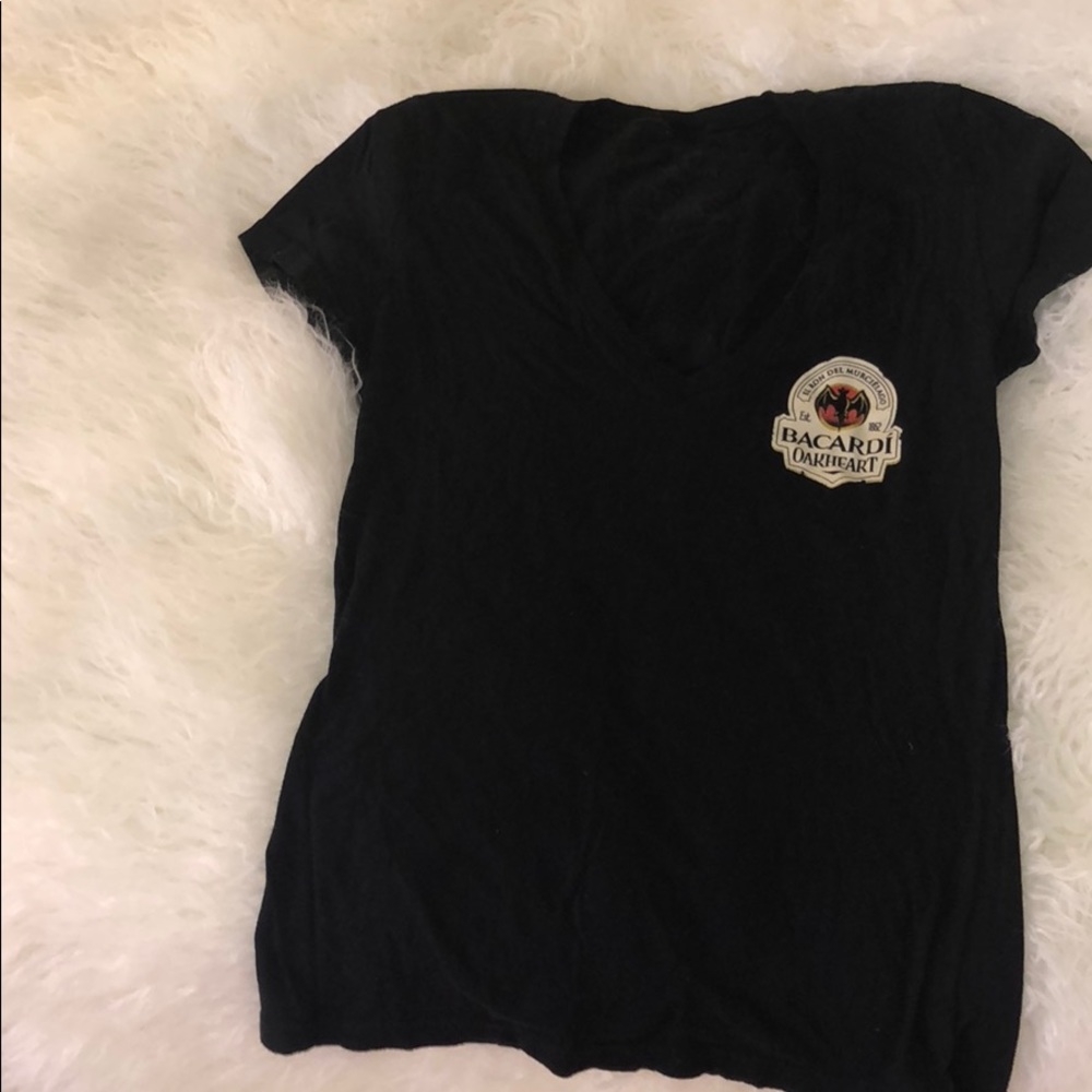 V neck tee
